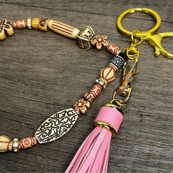 Bohemian Wooden Beads Beaded Keychain with Tassel - Gold and Pink - Picture 3 of 4